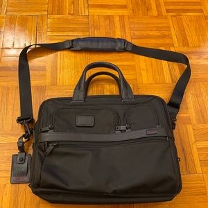 Authentic Tumi Alpha 3 expandable organizer, black laptop brief (nylon)
